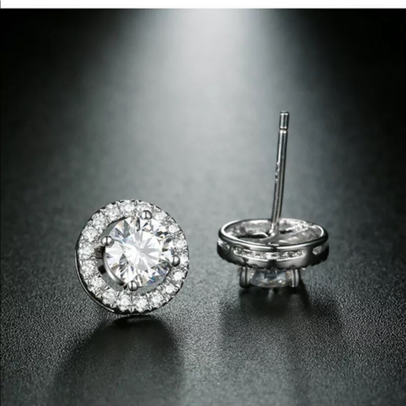 New Shine Stud 925 Silver White Sapphire earrings - Picture 5 of 8